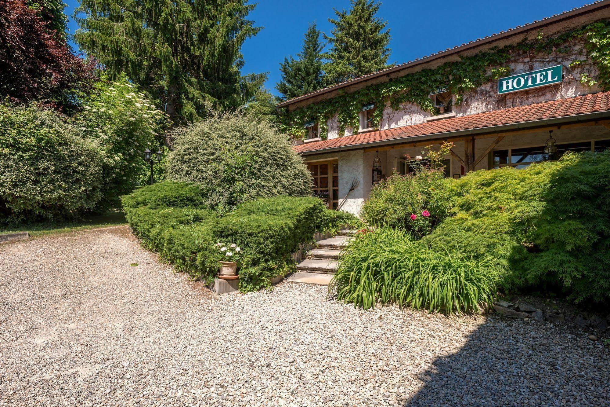 Logis Hotel Le Petit Casset La Boisse Екстериор снимка