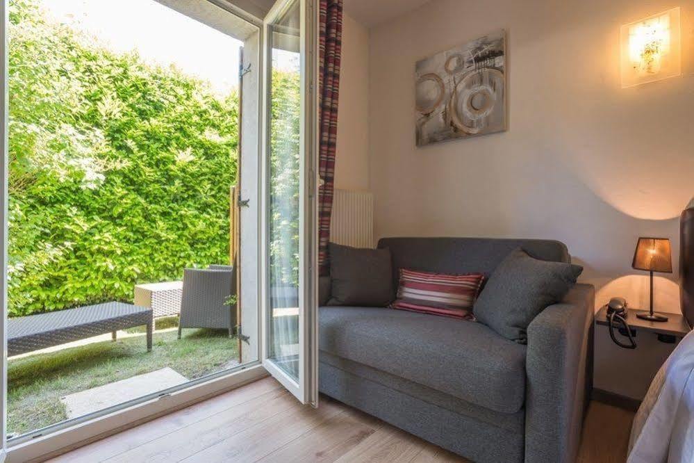 Logis Hotel Le Petit Casset La Boisse Екстериор снимка